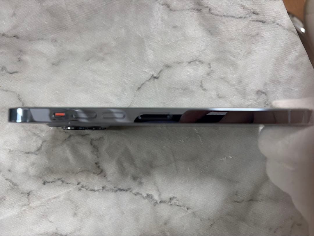 Apple iPhone 13promax 128gb本体