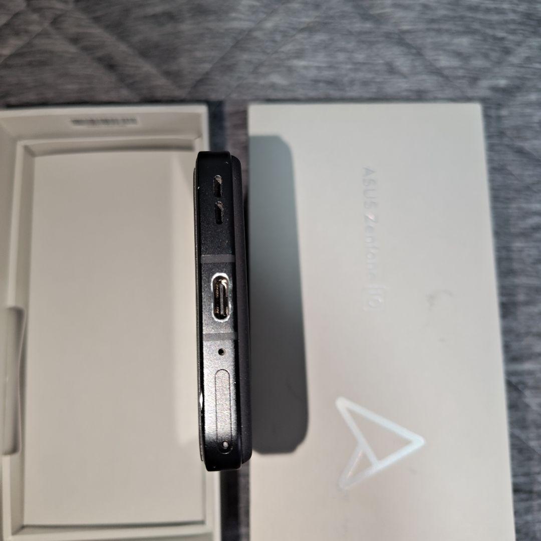 ASUS Zenfone 10 128G SIMフリー　国内版