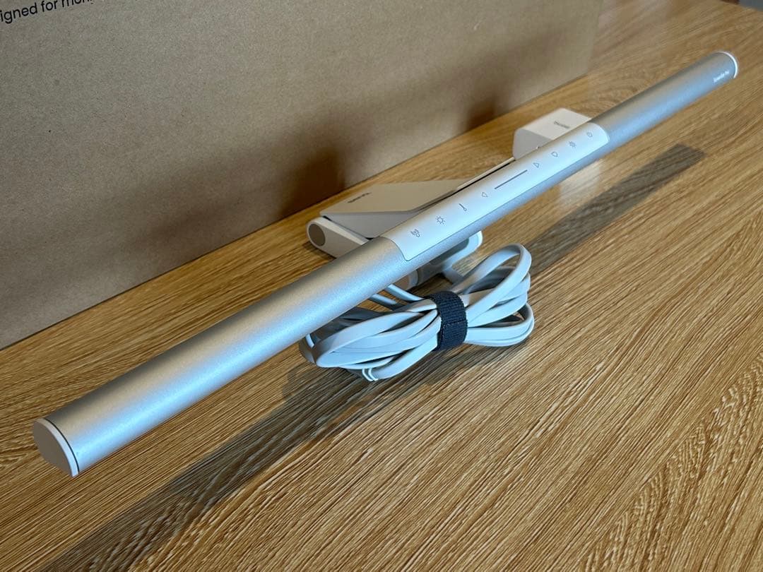 （美品）BenQ ScreenBar Pro シルバー