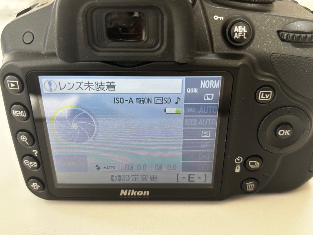 Nikon D3200 ニコン 一眼レフカメラ　ダブルズームレンズキット