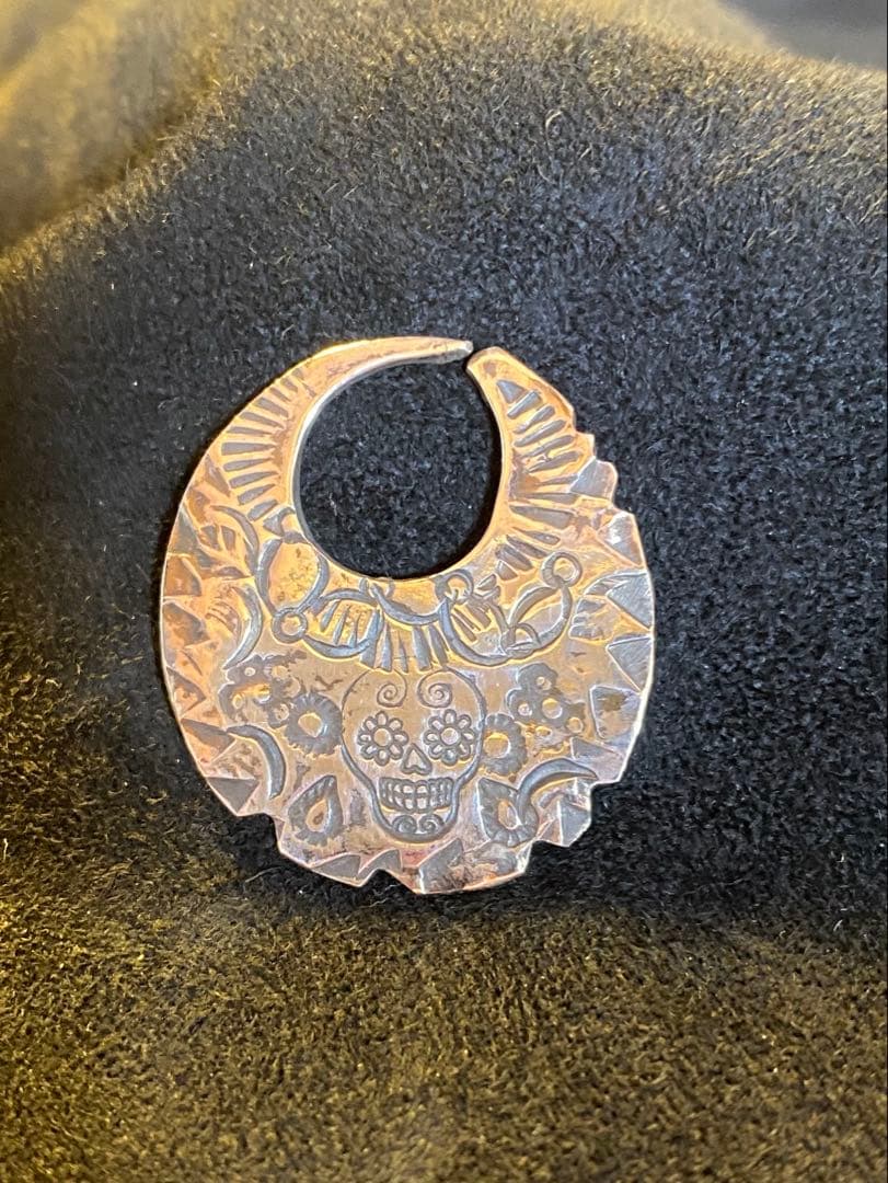 シルバー925 ピアス(片耳用)ビンゴブラザーズタイプ - メルカリ