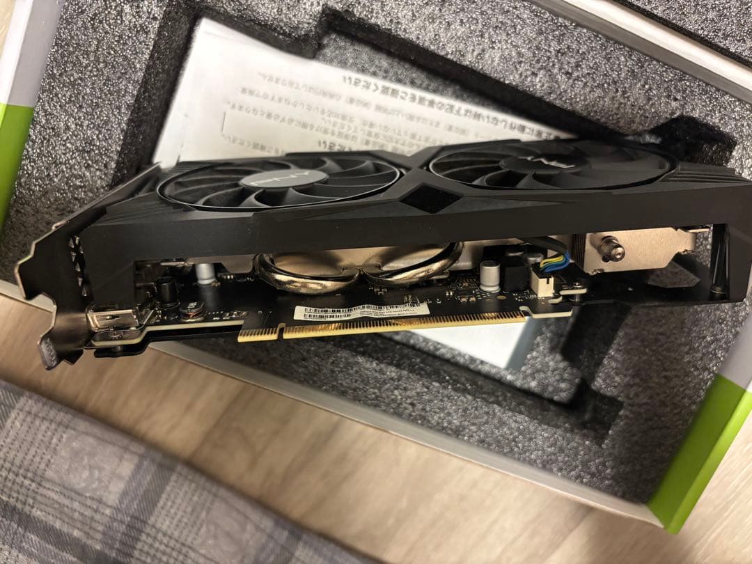 グラフィックボード・グラボ・ビデオカード PNY GeForce RTX 4060 8GB