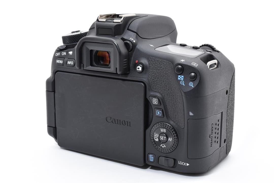 未使用に近い Canon EOS 8000D レンズキット #9468