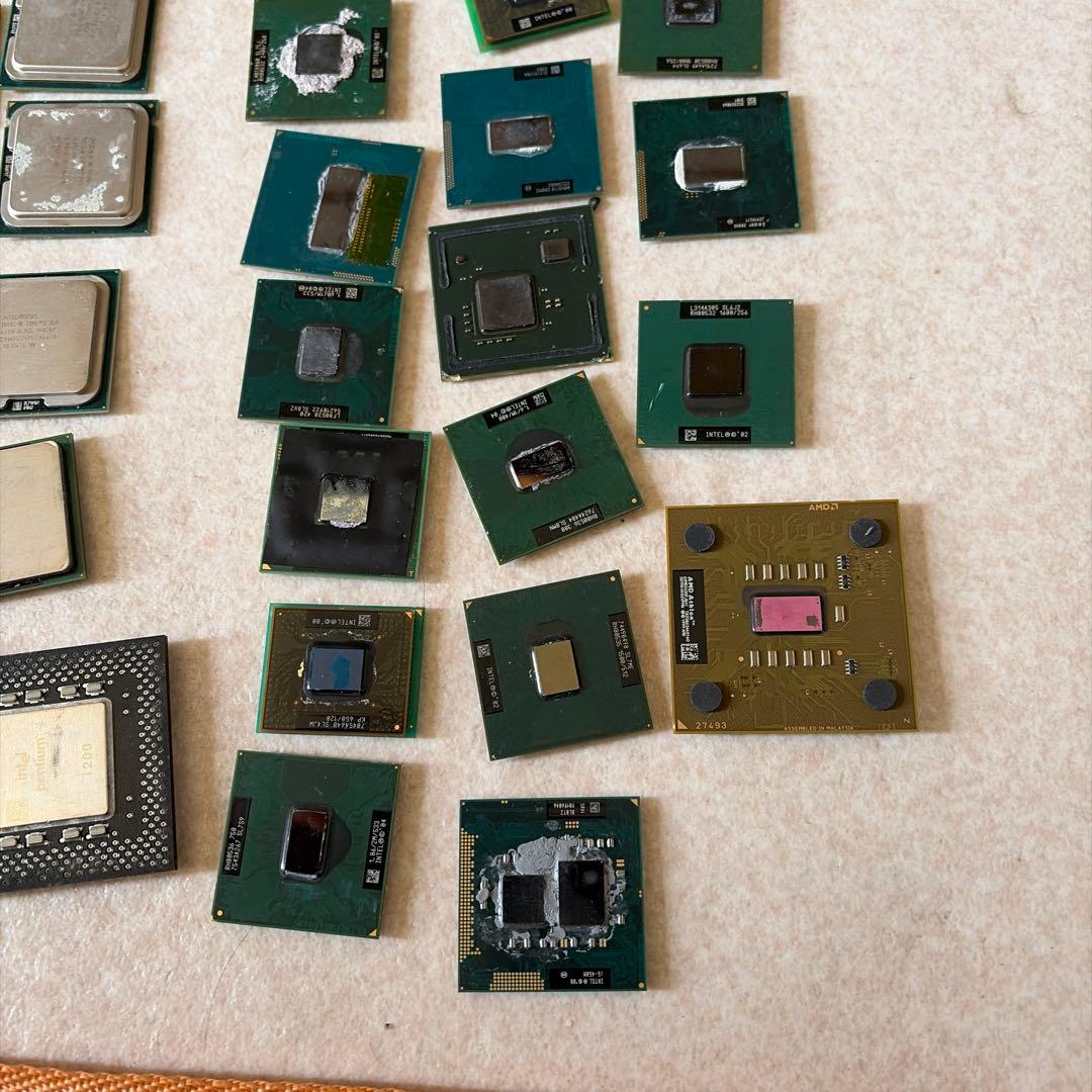 〔ジャンク品〕CPU63枚まとめ売り