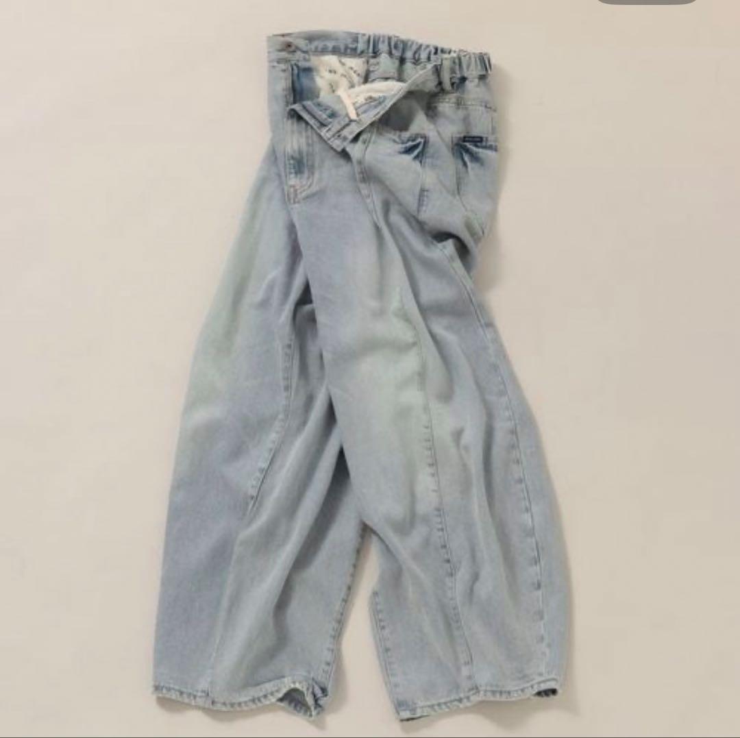 新品】3Dドロップ デニム パンツ ニコアンド M - メルカリ