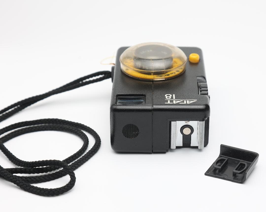 美品】AGAT18k アガート 旧ソビエト ハーフカメラ - メルカリ