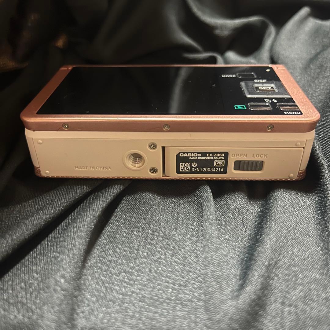 値下げ中 )CASIO デジタルカメラ EXILIM EX-ZR50