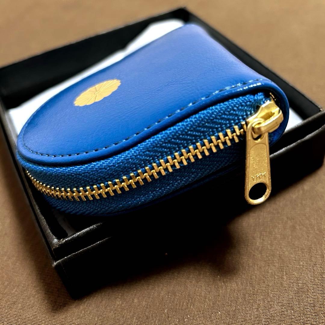 新品】皇居菊の御紋 馬蹄型 コインケース 財布 小銭入れ 牛革 ブルー