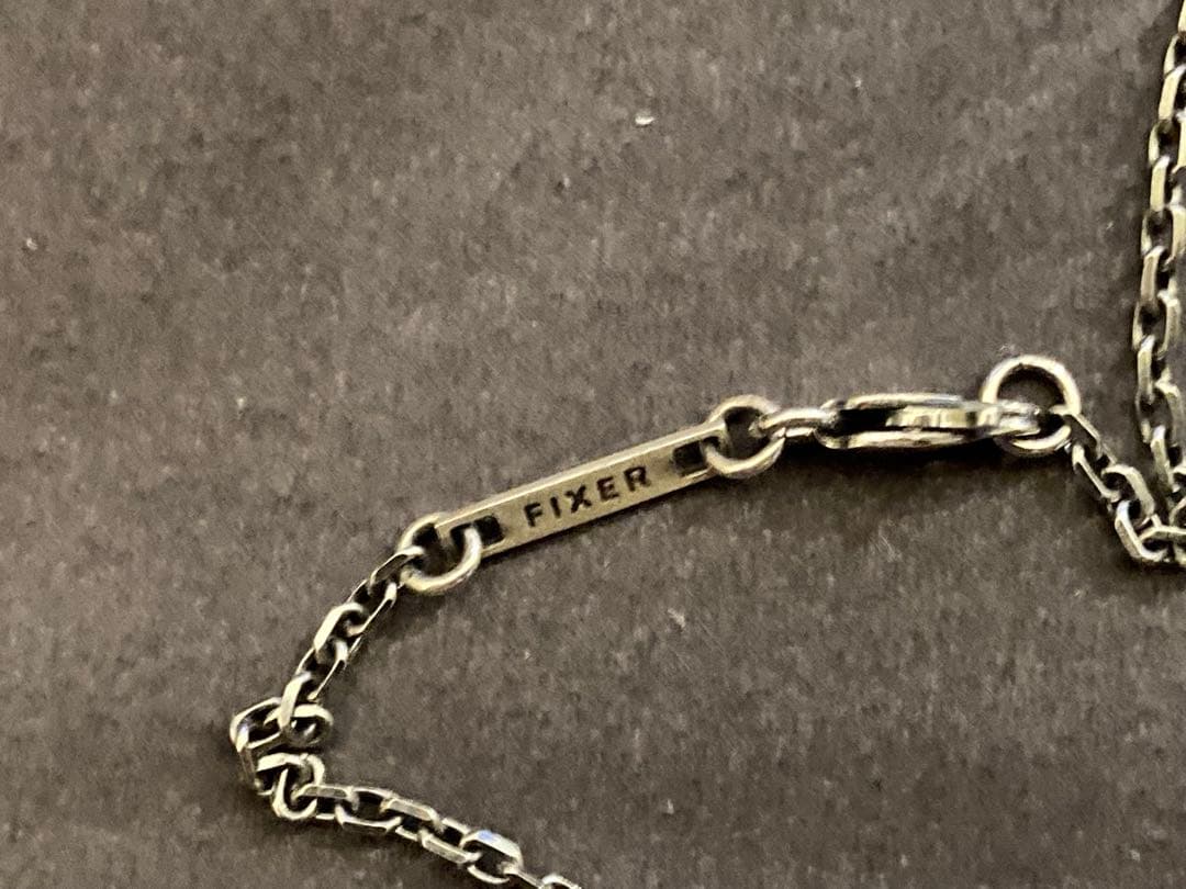 NEON様専用 FIXER コンパスデザイン ネックレス - メルカリ