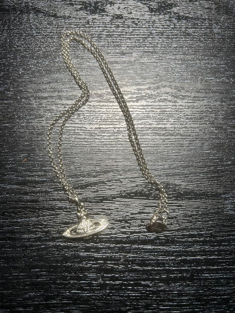 ぽ*こ様 Vivienne Westwood ネックレス ヴィヴィアン ネックレス Vivienne Westwood プチオーブ ペンダント