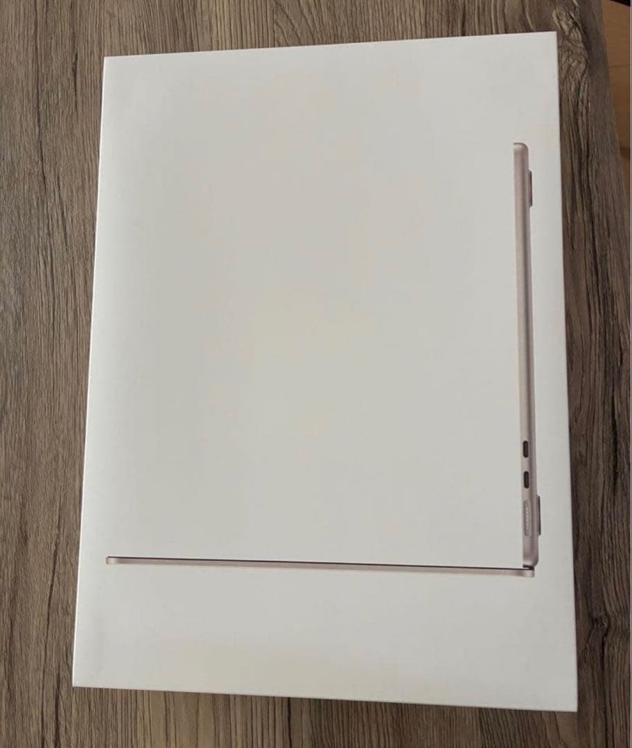 MacBook Air M4 256GB スターライト 本体
