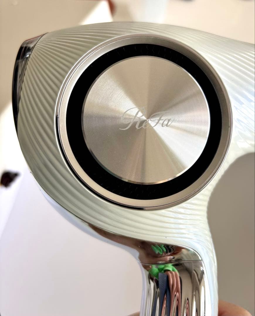 リファ　ビューテックドライヤープロ