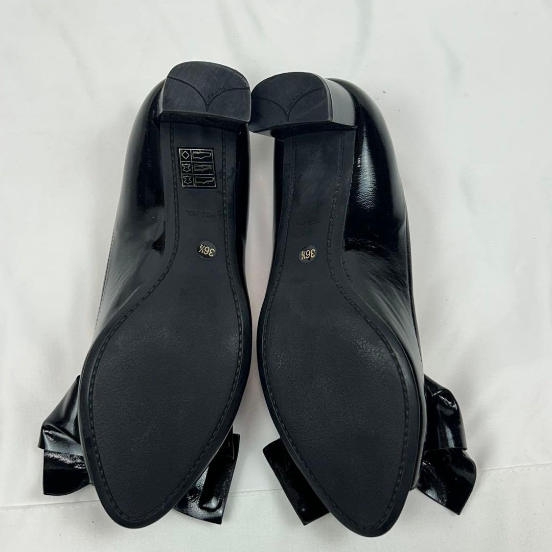 K784 美品 23.5cm プラダ ロゴ入り パンプス ブラック レディース