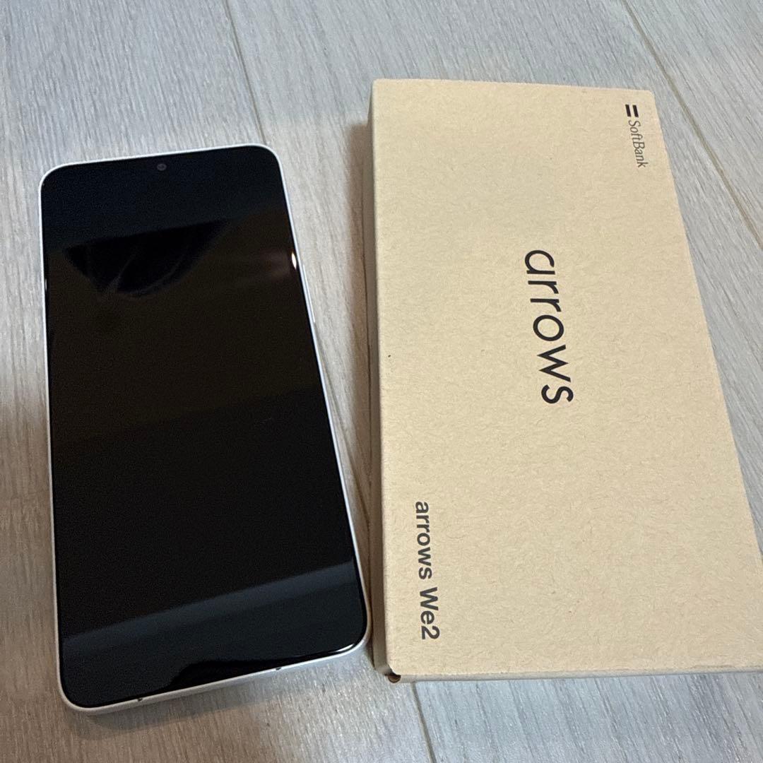 arrows We2 本体　A402FC Amazon | Softbank版 arrows We2 A402FC 本体 SIMフリースマホ (ライト