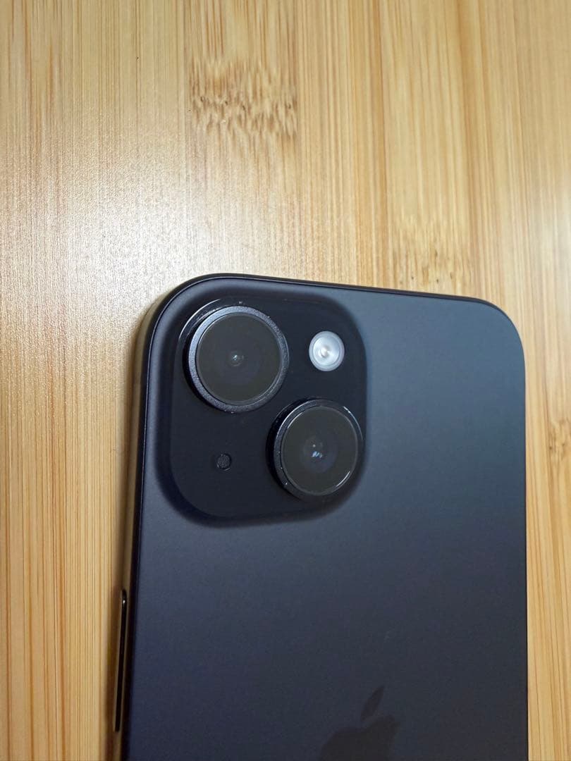 Apple iPhone 15 128GB ブラック 本体 【12時間以内発送】