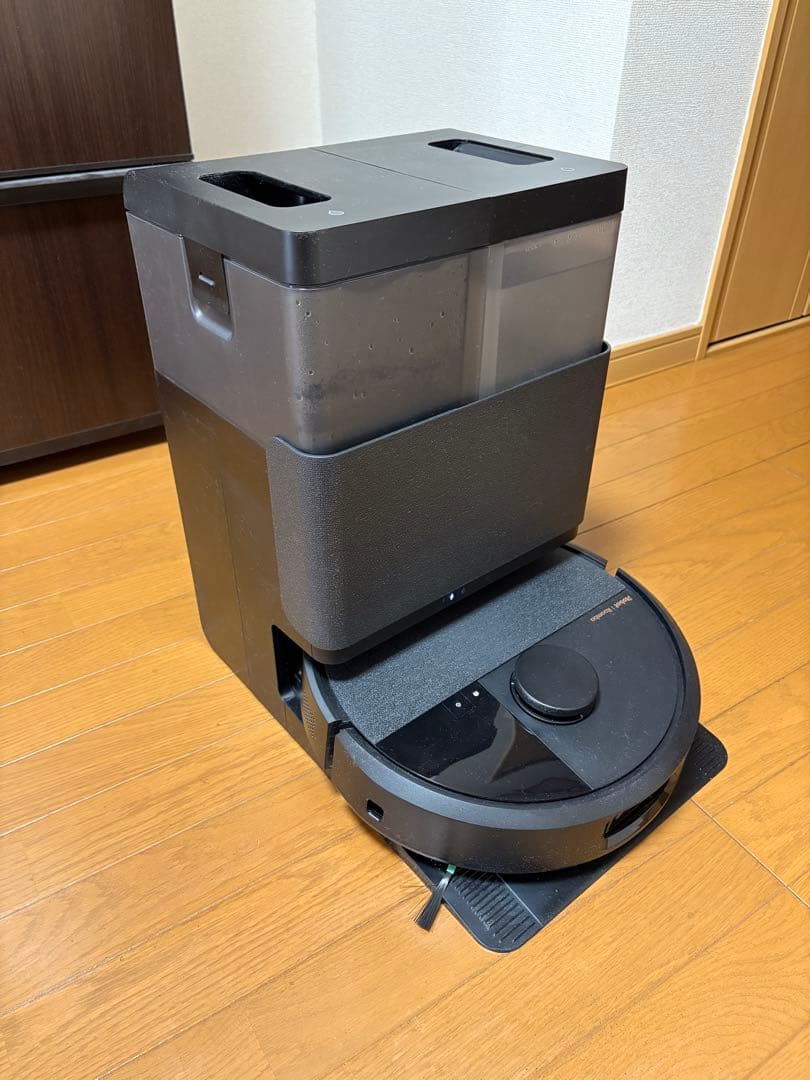 Roomba® Plus 505 Combo ルンバ Roomba Plus 505 Combo ロボット + AutoWash 充電ステーション | アイ