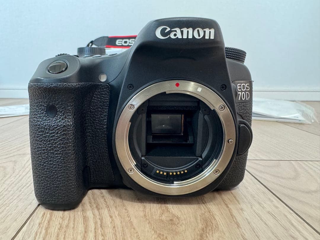 キャノンEOS 70D 一眼レフカメラ EF-S 18-135レンズキット