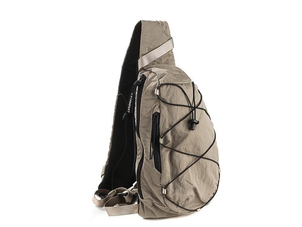 【定価4.2万/あおば着用】C.P.Company ボディ バッグ カーキ