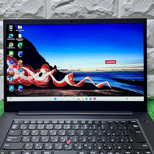 2021《ほぼ未使用級》超ハイスペックモバイルワークステーション！Lenovo
