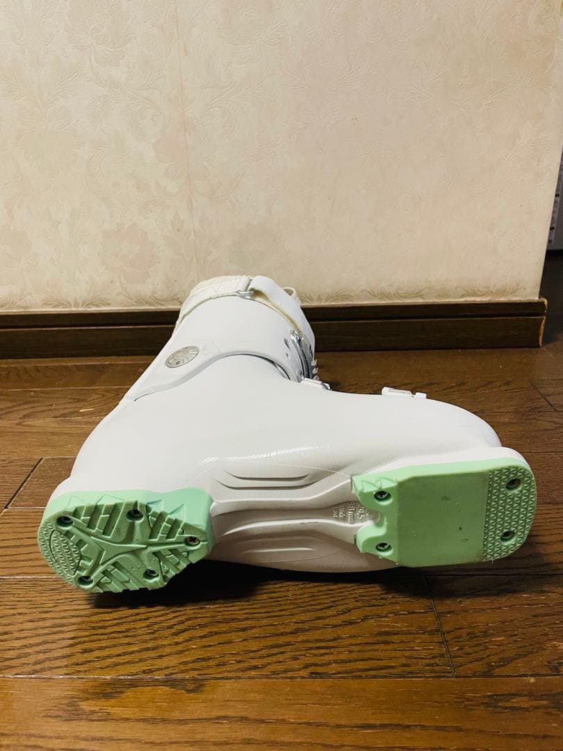 アトミック　女性用ブーツ　白　24−24.5cm