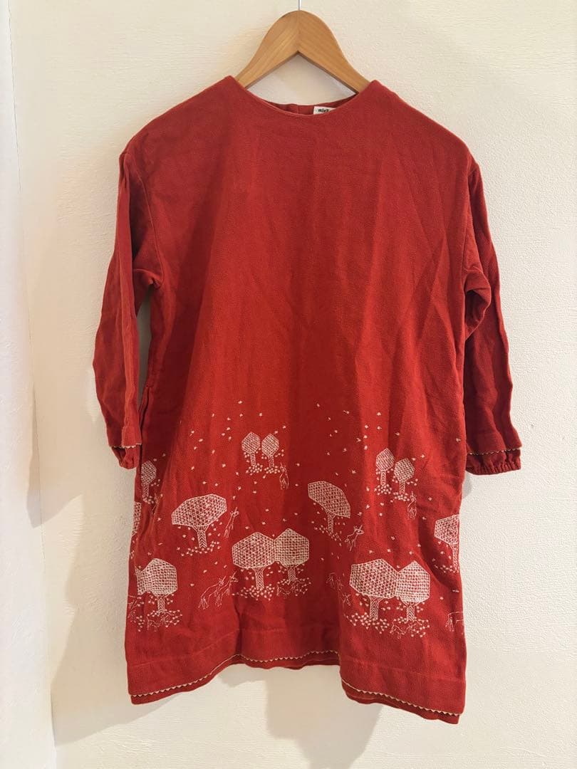 minä perhonen 赤い花柄ワンピース 140