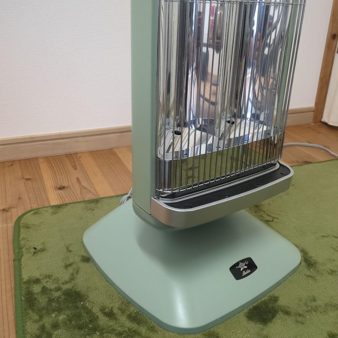 アラジン 遠赤外線グラファイトヒーター/AEH-2G10BJ 2022年製