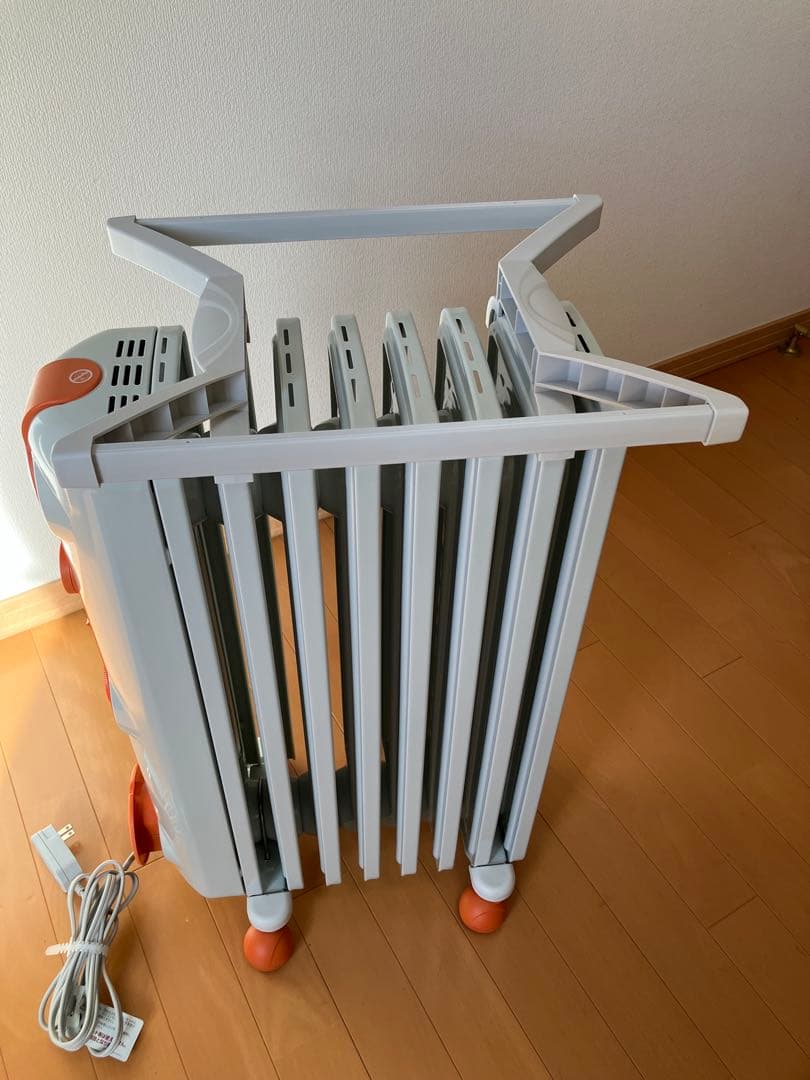 デロンギ オイルヒーター JR0812-OR トップハンガー付き