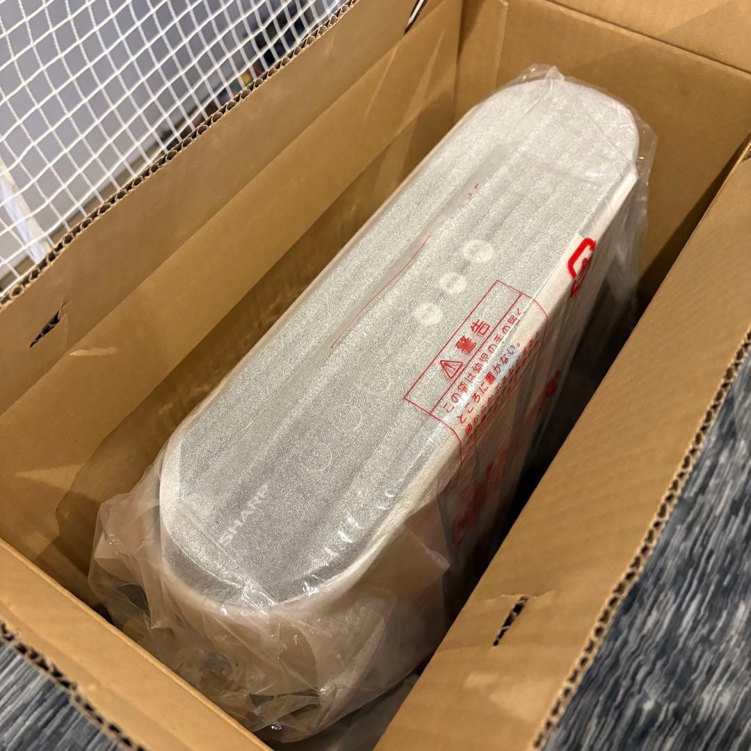 【新品未使用品】SHARP 加湿セラミックファンヒーター HX-RK12-W