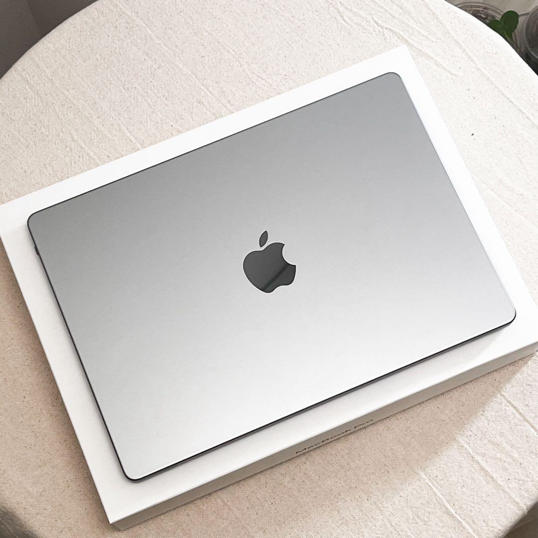 MacBook Pro M1 16GB 1TB 14インチ 2021