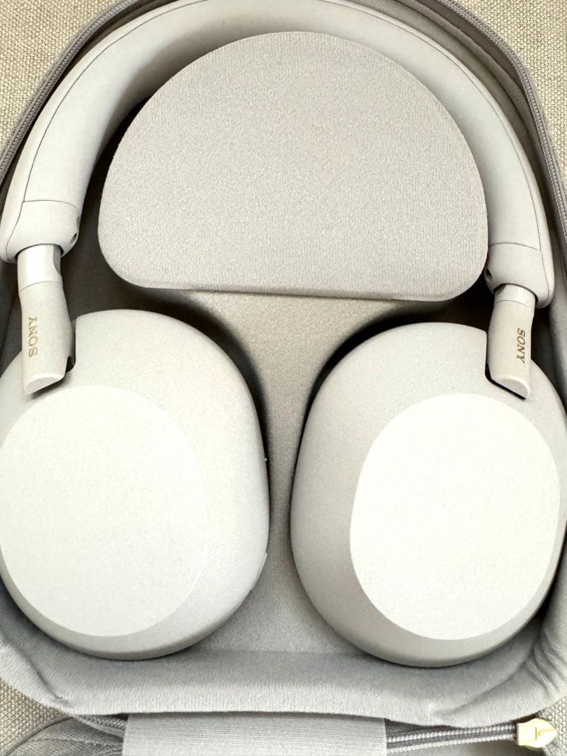 SONY WH-1000XM5 （S ）　プラチナシルバー