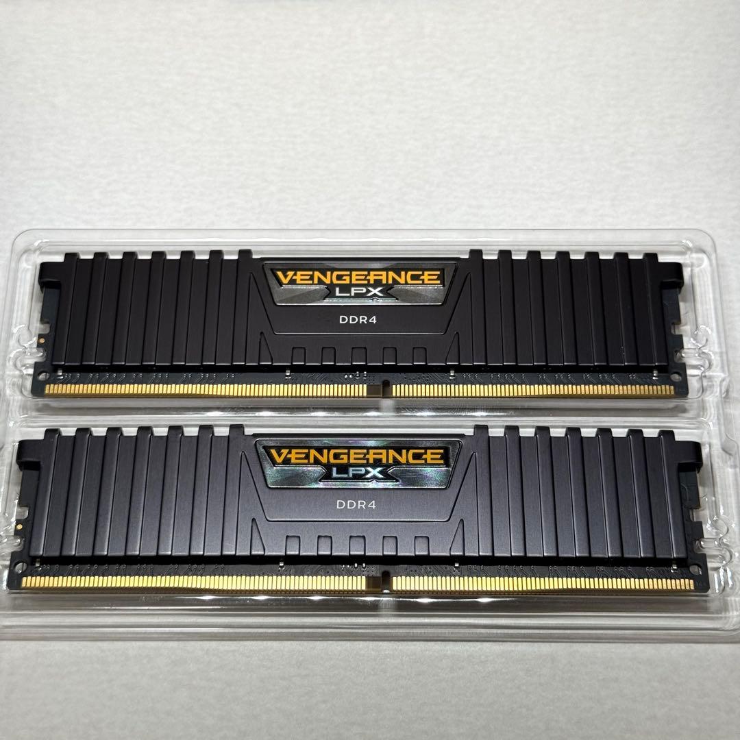 メモリー CORSAIR 32GB DDR4 3200MHz