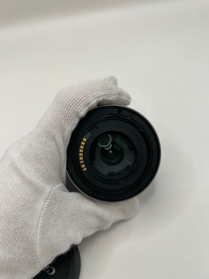 キャノンカメラ　Canon EOS M ホワイト レンズ2本付き