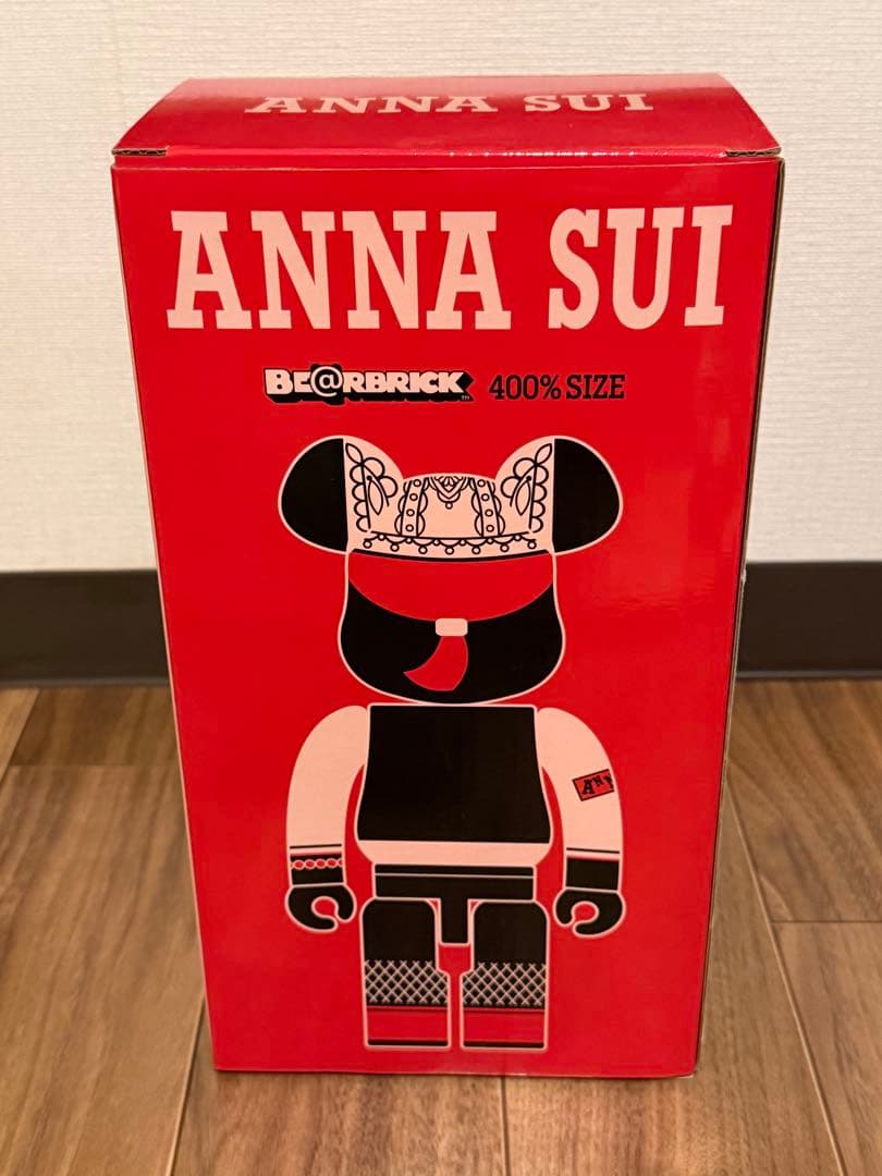 BE@RBRICK ANNA SUI RED & BEIGE 400％ - メルカリ