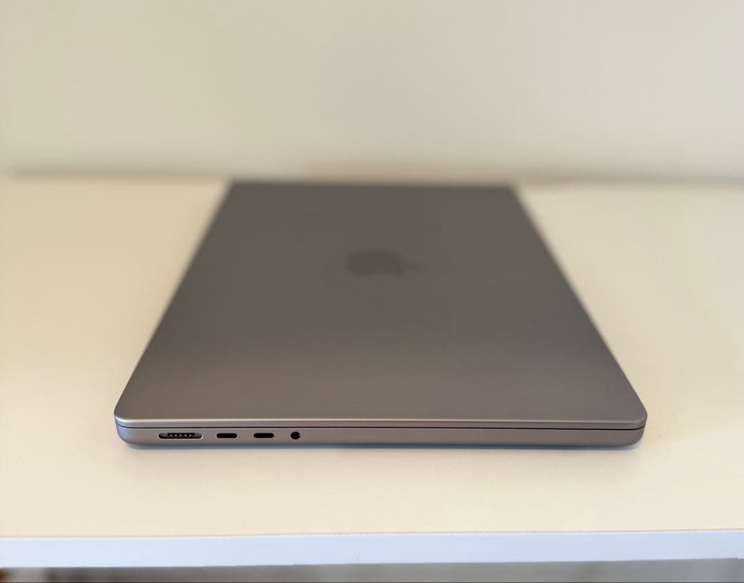 セール中 美品 Macbook Pro 2021 16インチ 新バッテリー