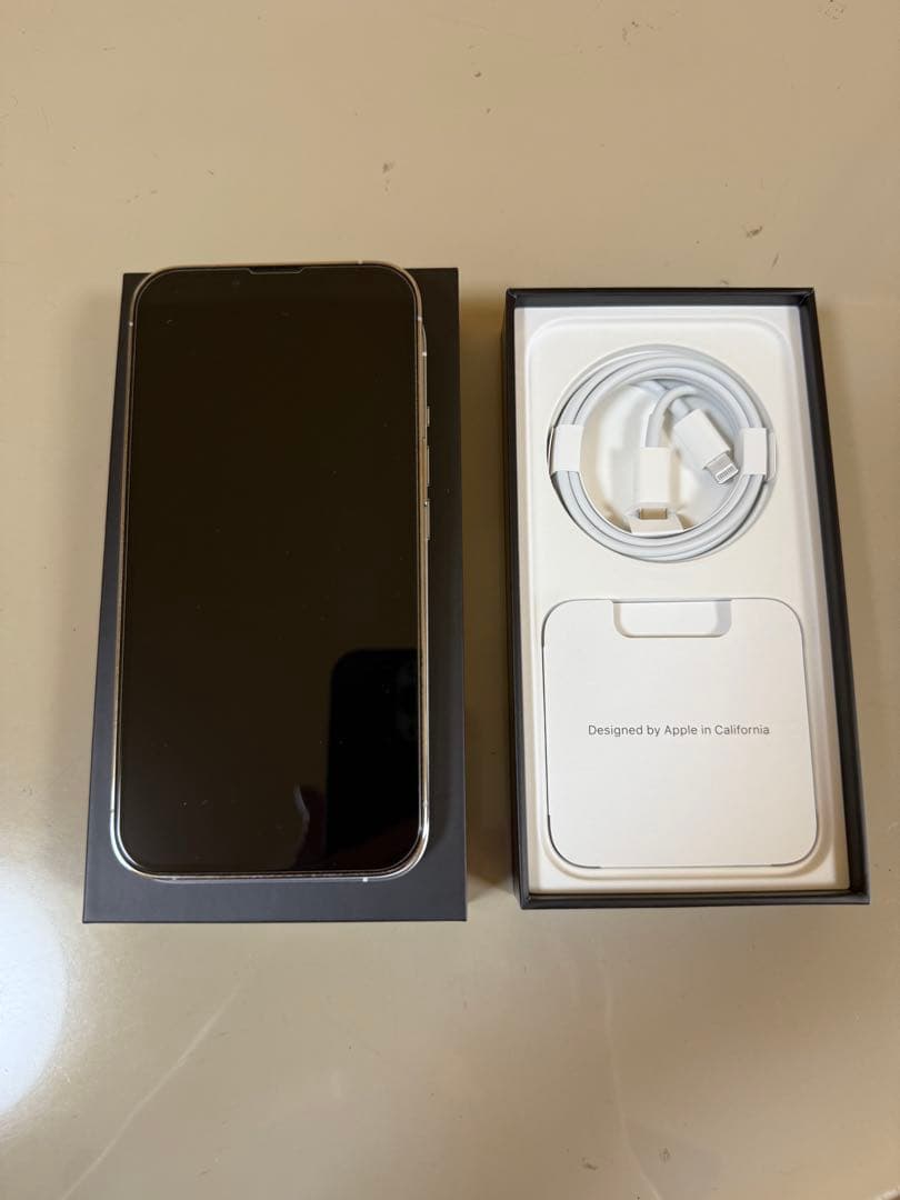 iPhone 13Pro 128GB シルバー　純正レザーケース付き