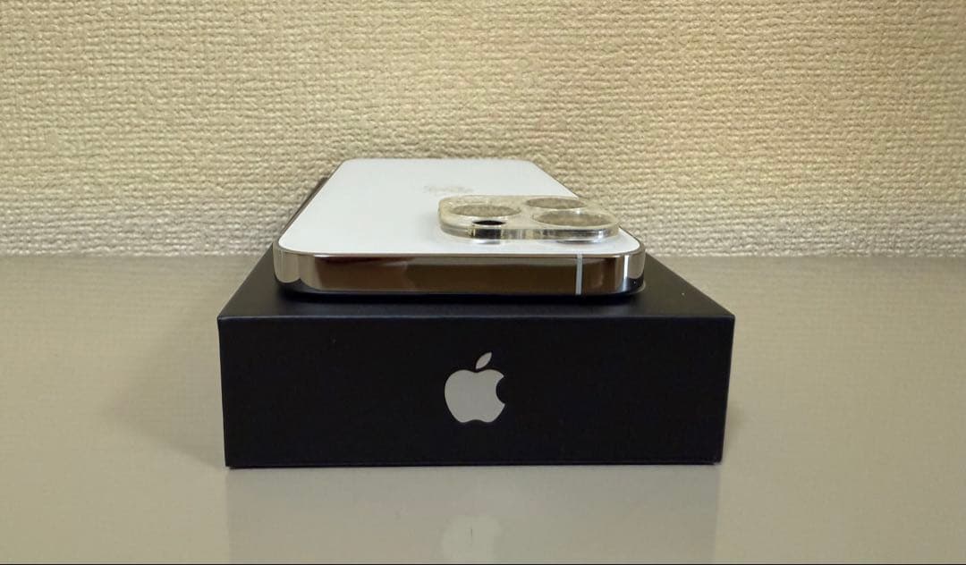 iPhone 13Pro 128GB シルバー　純正レザーケース付き