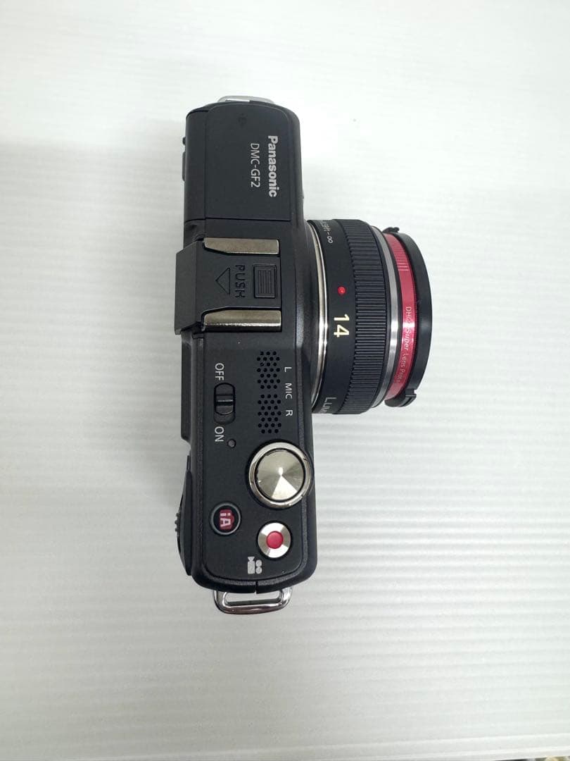 【大人気·美品】Panasonic LUMIX DMC-GF2 ミラーレス一眼