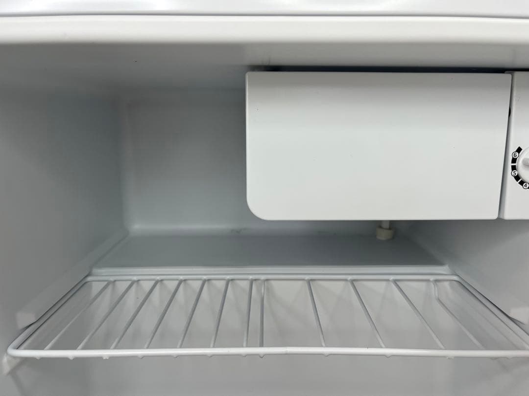 【極美品】comfee 冷蔵庫 冷凍付き　ホワイト　45Ｌ