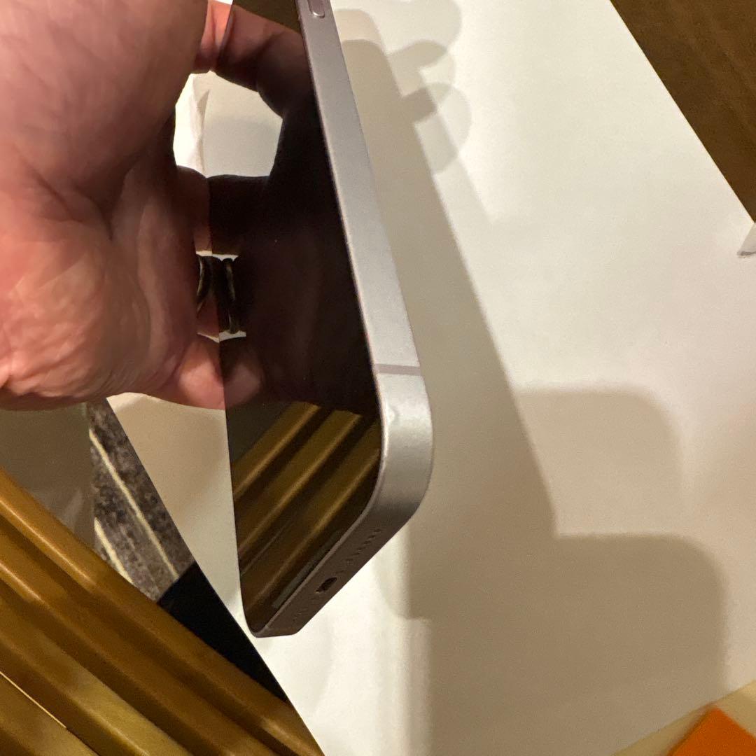 アップル iPhone14 Plus 128GB スターライト　SIMフリー