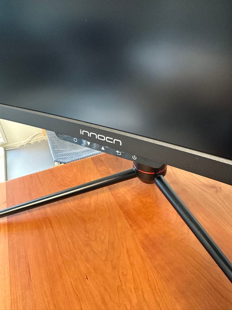 Chat chat chat　INNOCN 49インチ 120hz 5k