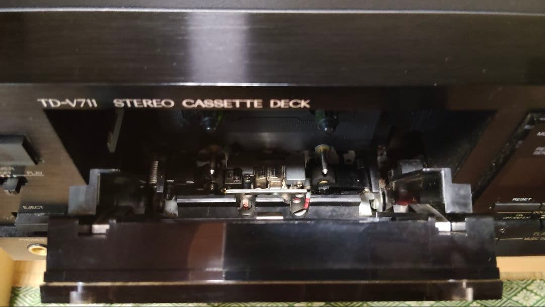 ビクター カセットデッキ V-711 リモコン付き　メンテナンス必要