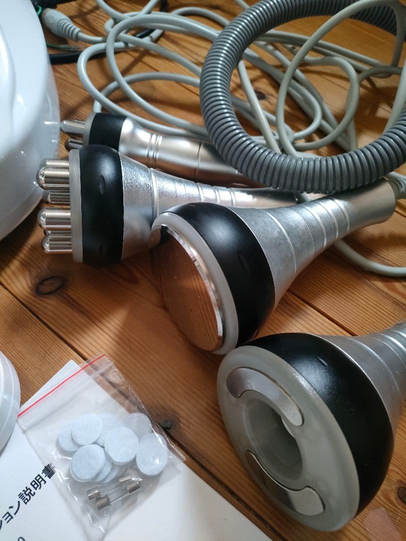 5in1キャビテーション　3MHz光ラジオ+バキューム　家庭用痩身機器