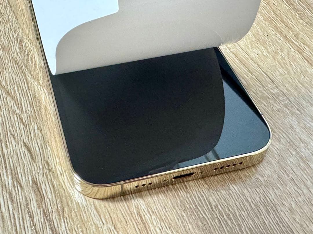 【美品】iPhone 13 Pro 1TB ゴールド 未使用品