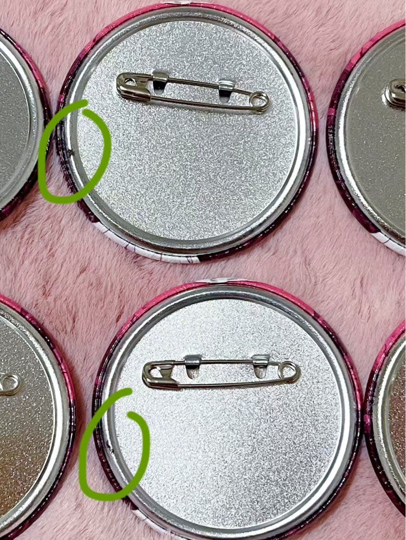 進撃の巨人 クリスタ 原画展 缶バッジ WIT STUDIO 6点セット - メルカリ