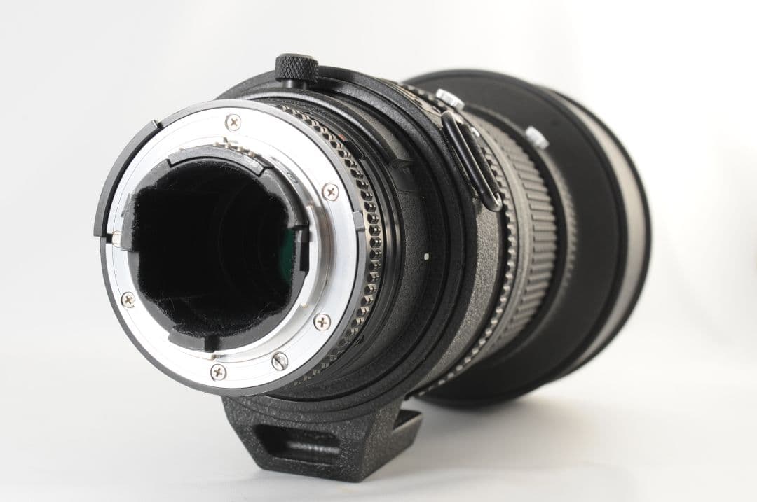 Nikon AF NIKKOR 300mm F2.8 ED 大口径望遠レンズ