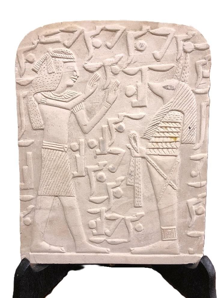 【 エジプト壁画彫刻 】　石灰岩断片　コレクター放出 エジプト ルクソール 西岸 「王家の谷」王墓内 観光、ツタンカーメン他