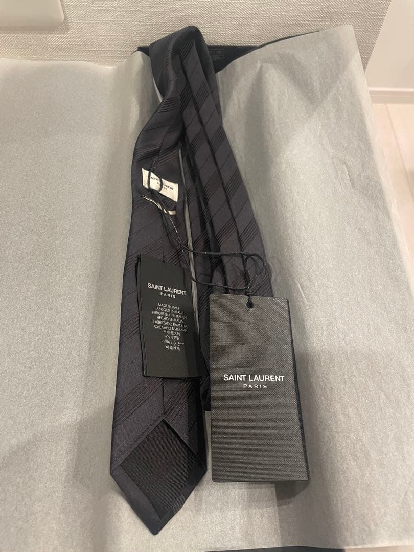 【新品 未使用】正規品 サンローラン ネクタイ ストライプ ブラック 箱付 楽天市場】サンローラン パリ SAINT LAURENT PARIS ネクタイ メンズ