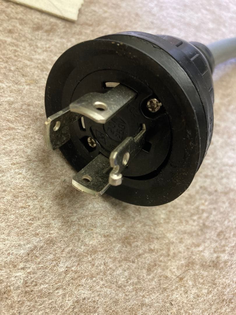 ナカトミ　自動首振り型遠赤外線電気ヒーターIFH-20S