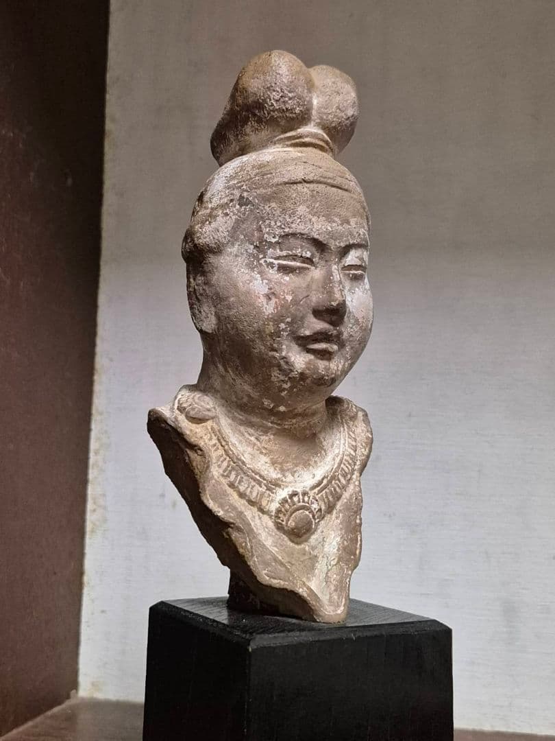 中国 テラコッタ 人物俑 置物 仏 観音像 菩薩