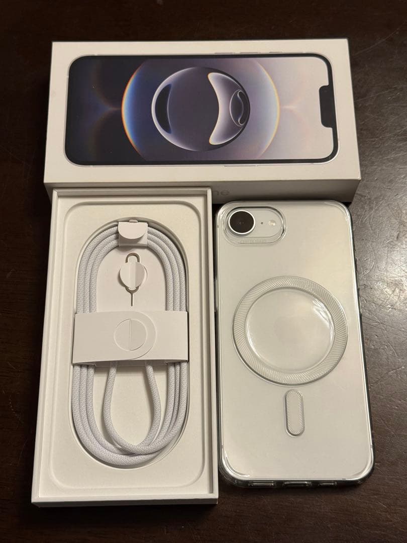 SIMフリー iPhone16e 128GB ケース、フィルム付き